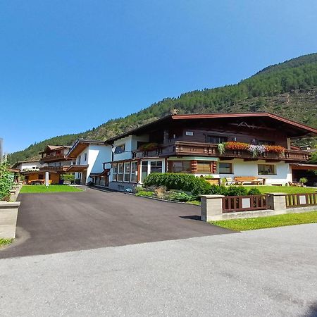 Modern Apartment In Langenfeld Near Ski Area Экстерьер фото