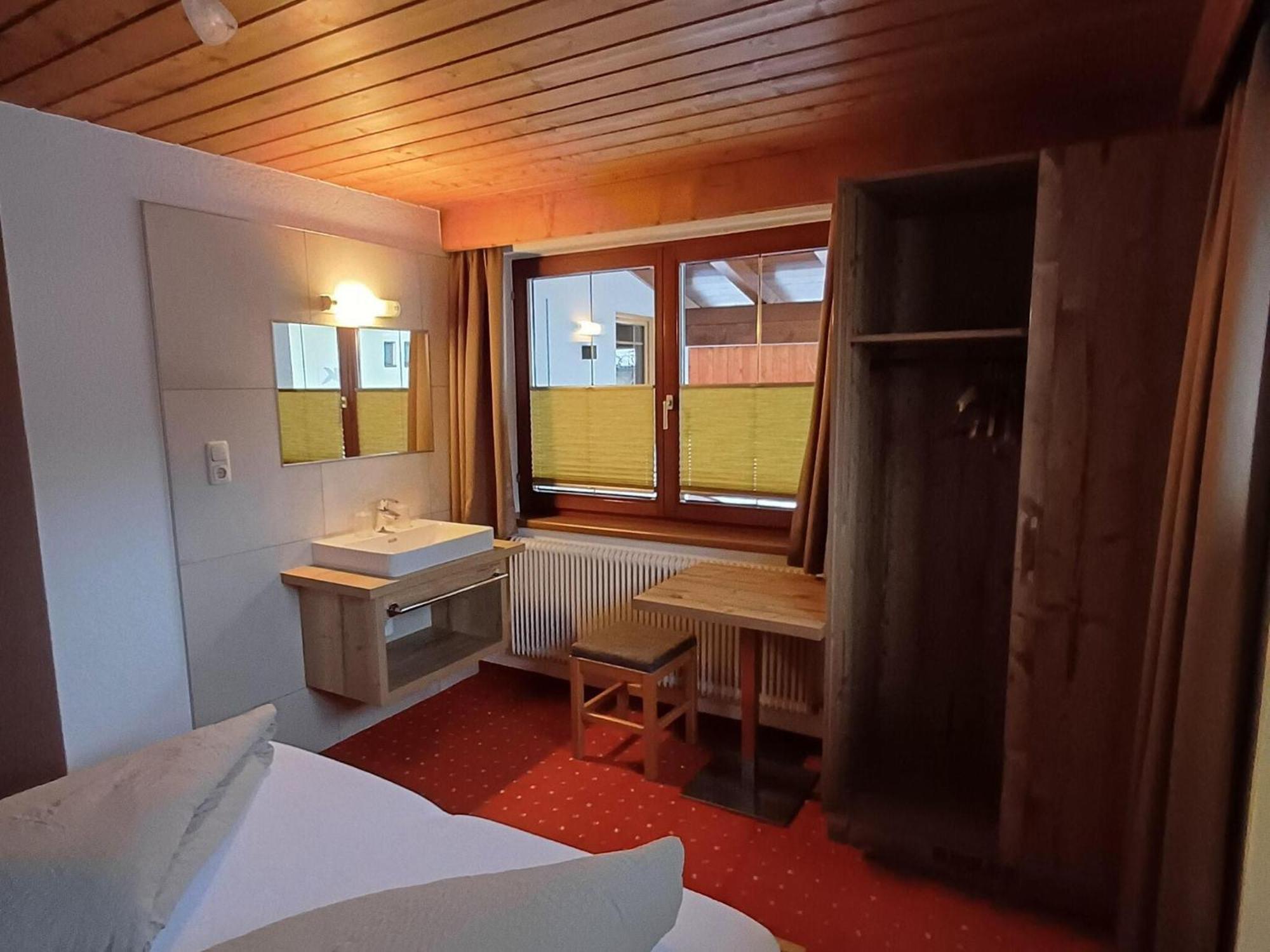 Modern Apartment In Langenfeld Near Ski Area Экстерьер фото
