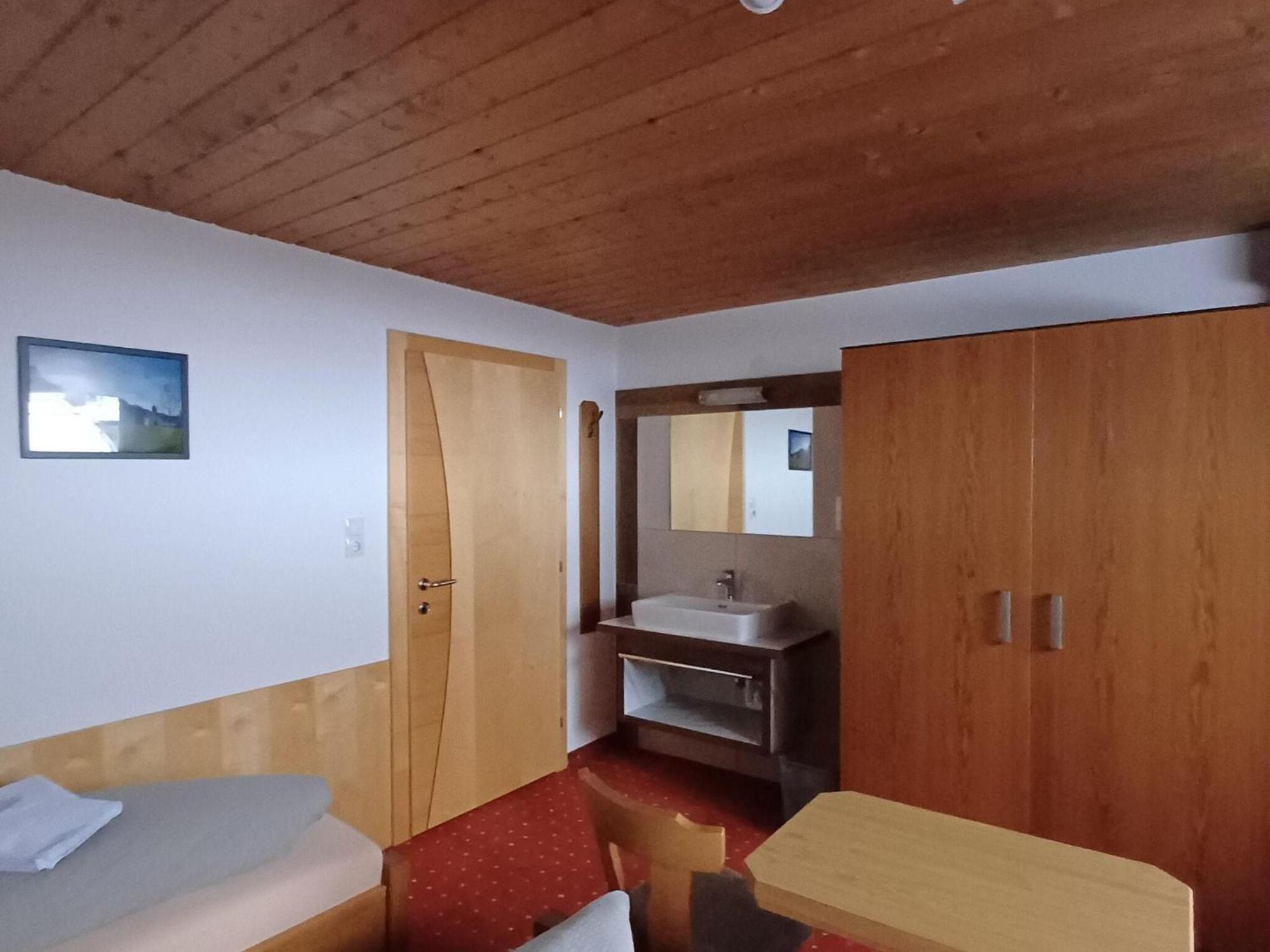 Modern Apartment In Langenfeld Near Ski Area Экстерьер фото